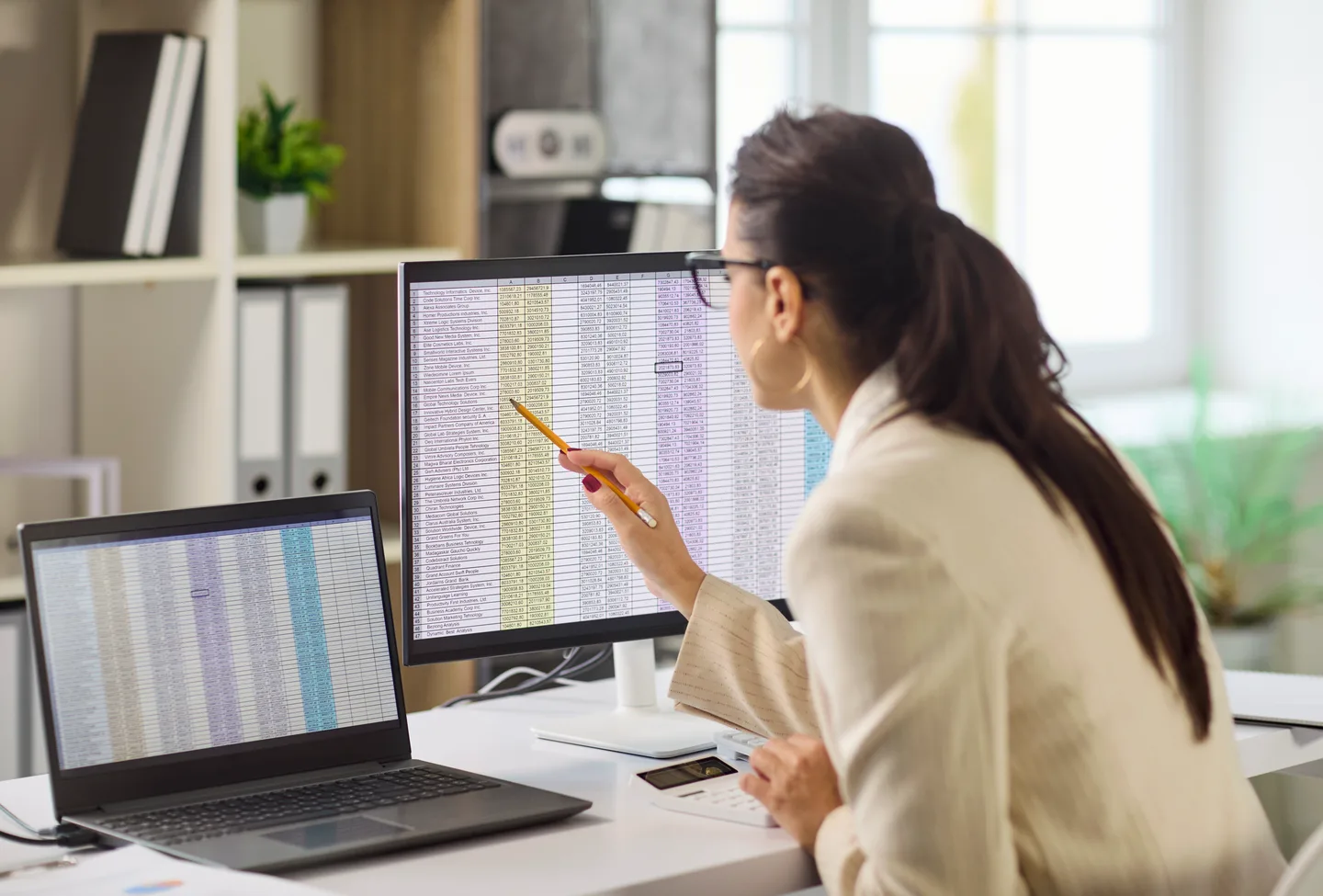 Analyst-supported business decisions