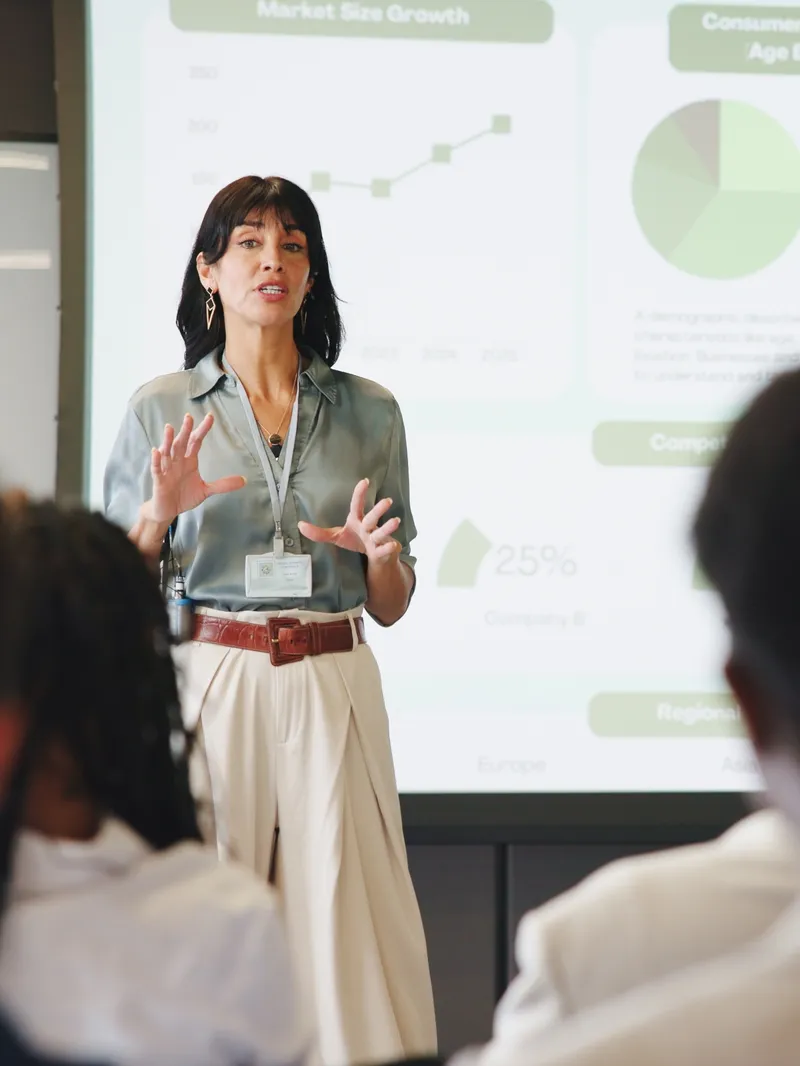 Predien analyst reviewing results on a dashboard